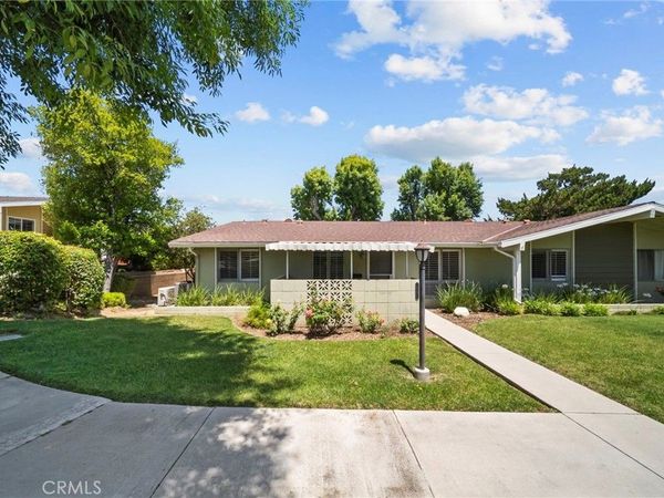 19157 Avenue Of The Oaks, Unit A, Newhall, CA 91321