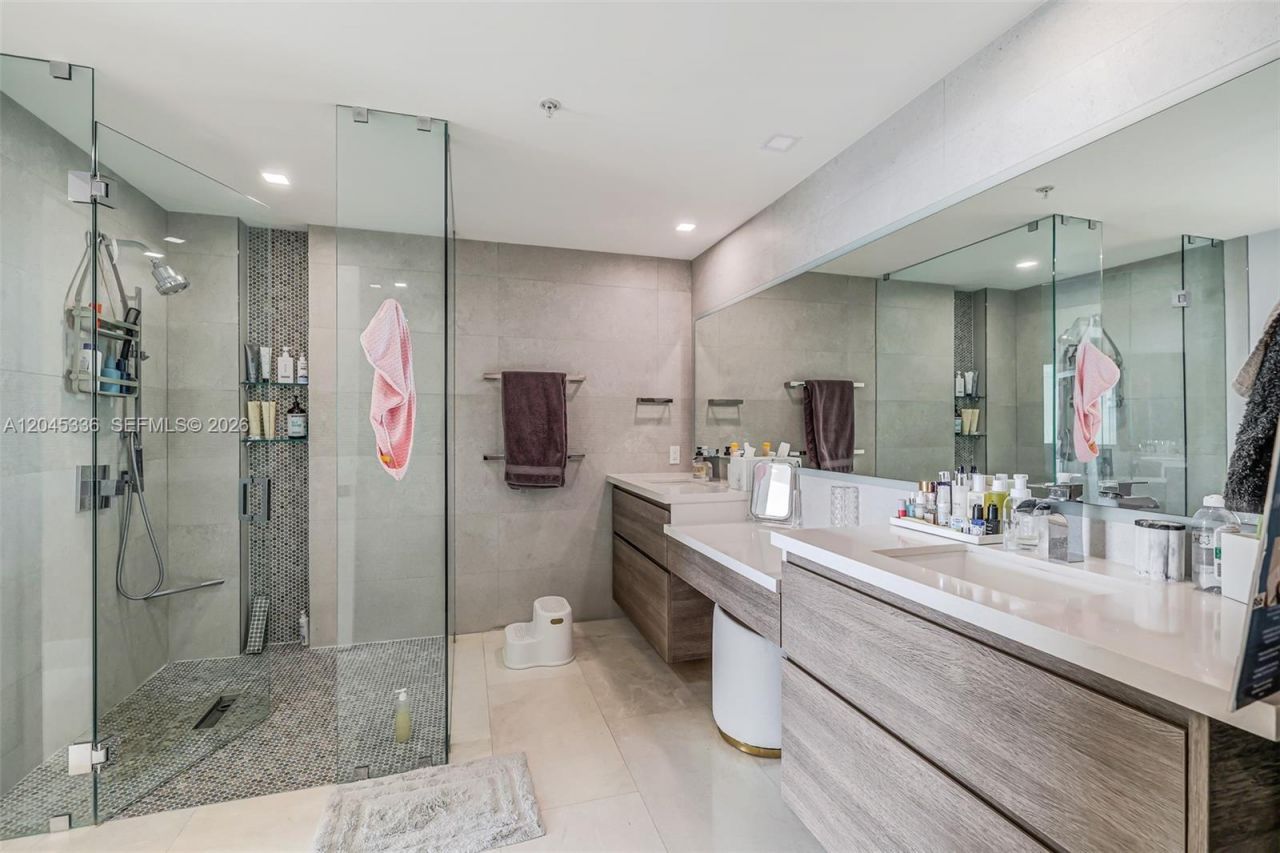 3400 SW 27th Ave , Unit 802, Miami, FL 33133 Photo