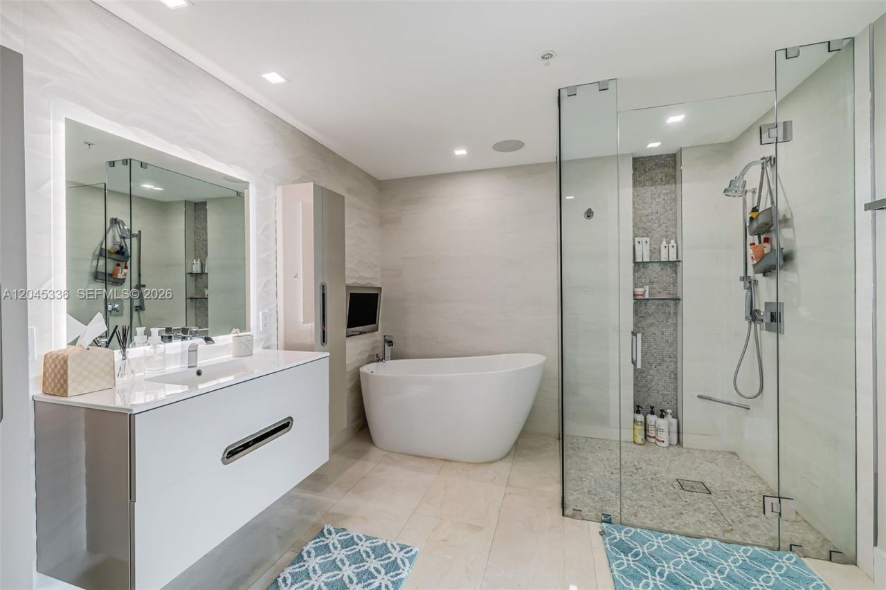 3400 SW 27th Ave , Unit 802, Miami, FL 33133 Photo