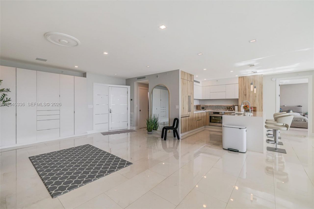 3400 SW 27th Ave , Unit 802, Miami, FL 33133 Photo