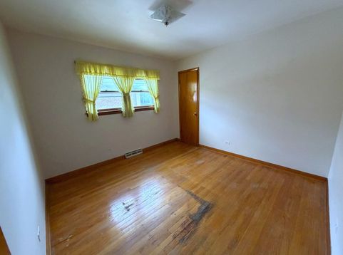 Main Photo