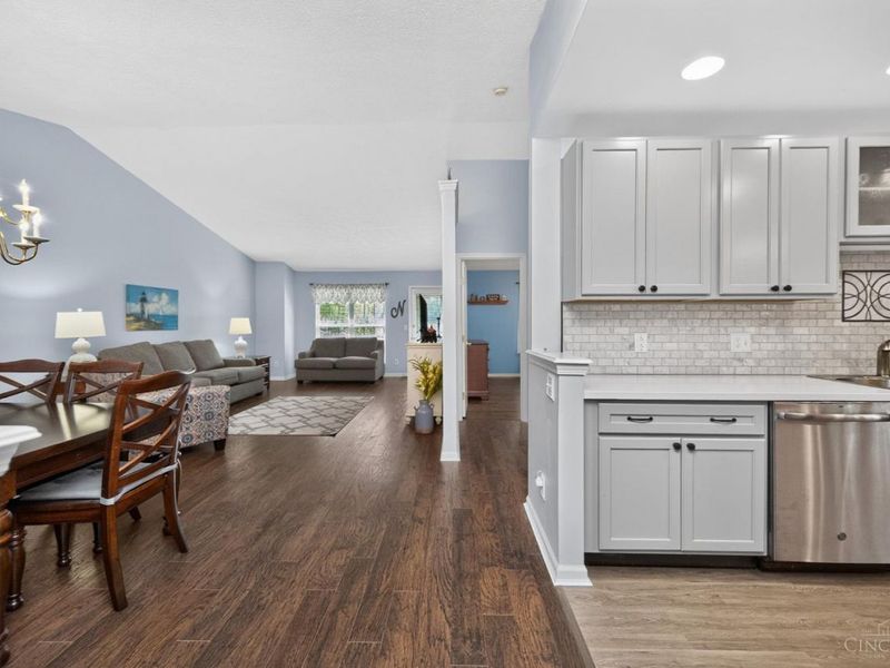 6830 Sandharbor Court, Hamilton Twp, OH 45039 Photo 14