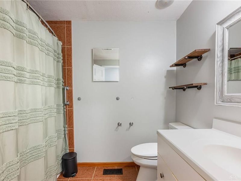 655 Paxson Drive, Yellow Springs, OH 45387 Photo 18
