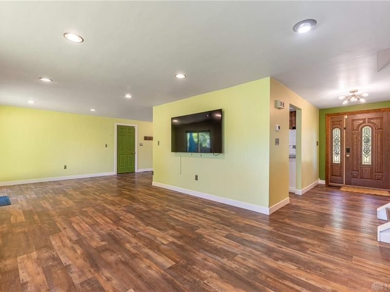 655 Paxson Drive, Yellow Springs, OH 45387 Photo 3