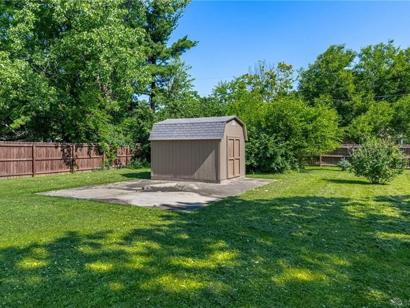 655 Paxson Drive, Yellow Springs, OH 45387 Photo 32