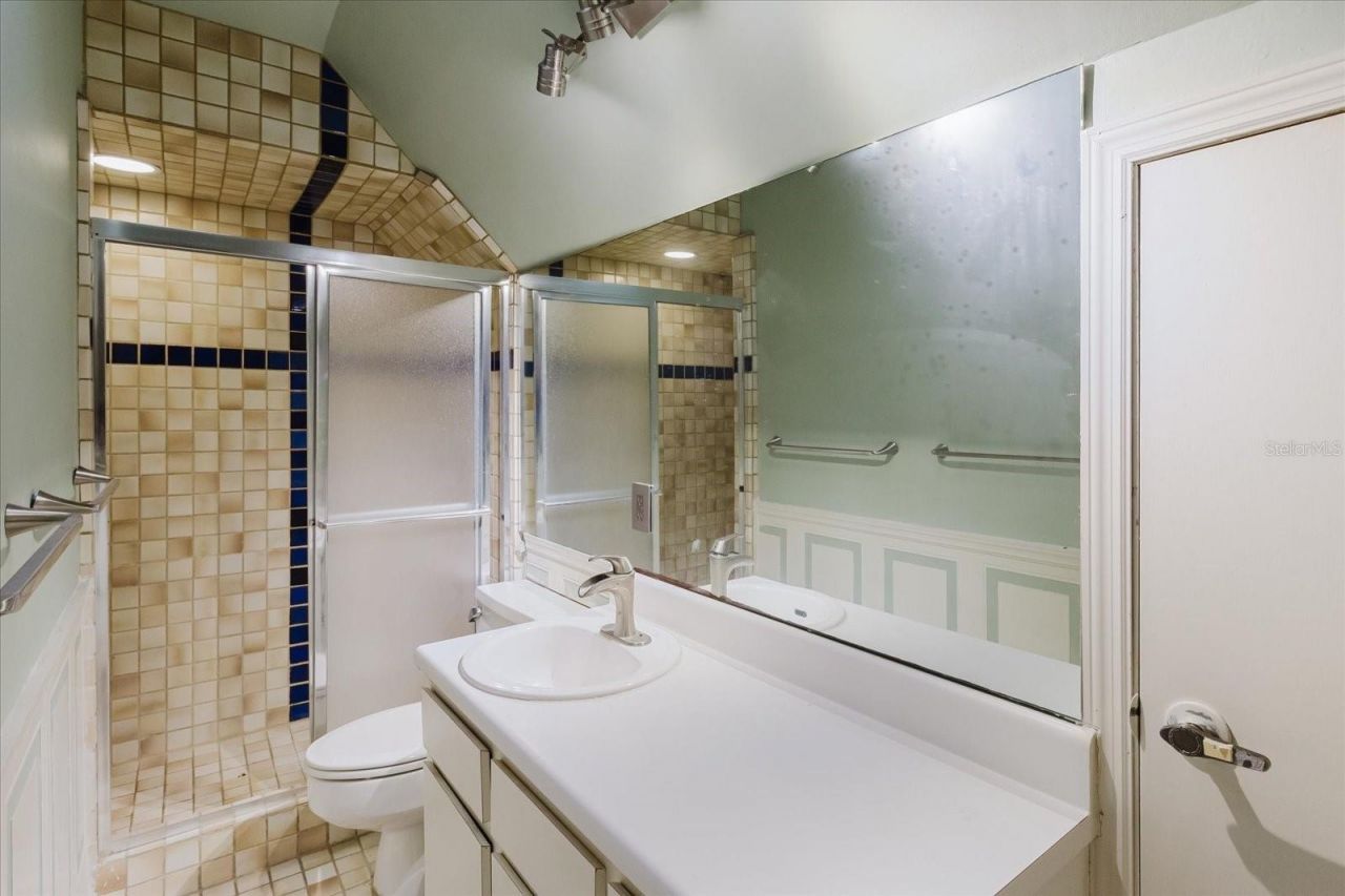 4404 Old Orchard Drive, Tampa, FL 33618 Photo
