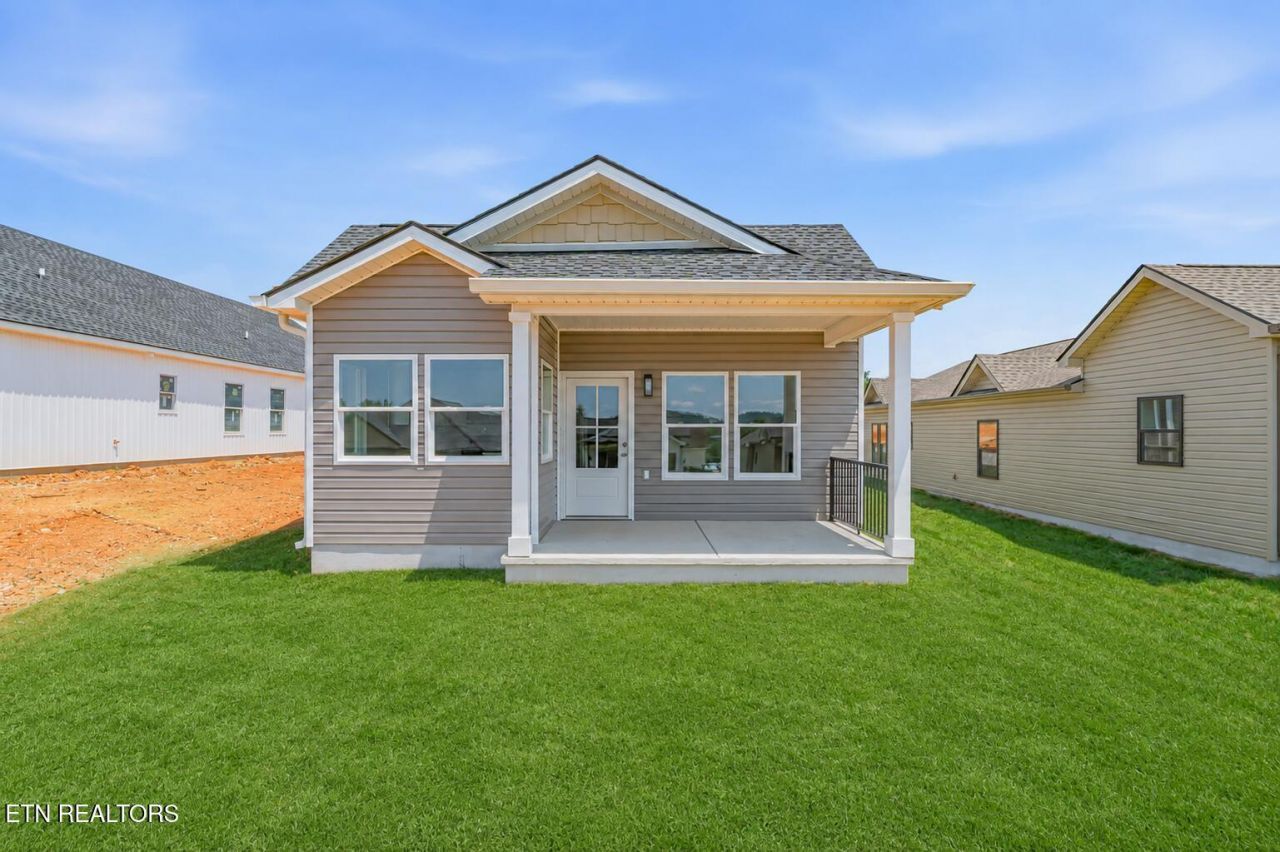 1028 Wentford Ave, Sweetwater, TN 37874 Main Photo