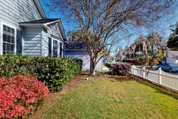 46 White Pond Boulevard photo 4