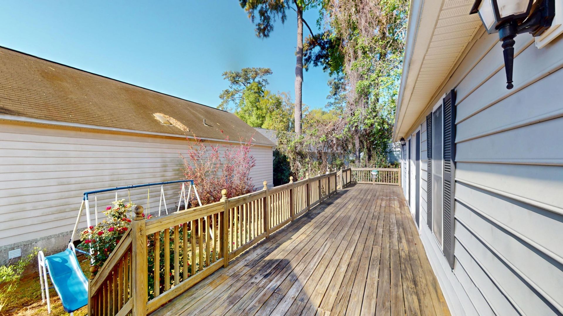 46 White Pond Boulevard Photo 4