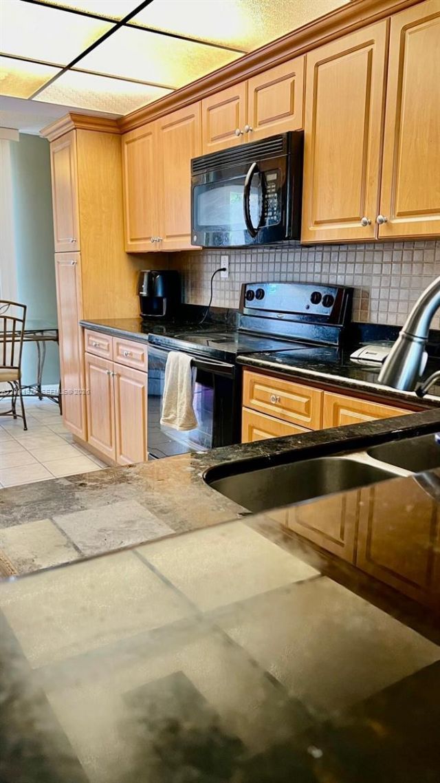 8711 SW 30th St, Unit 106, Davie, FL 33328 Photo