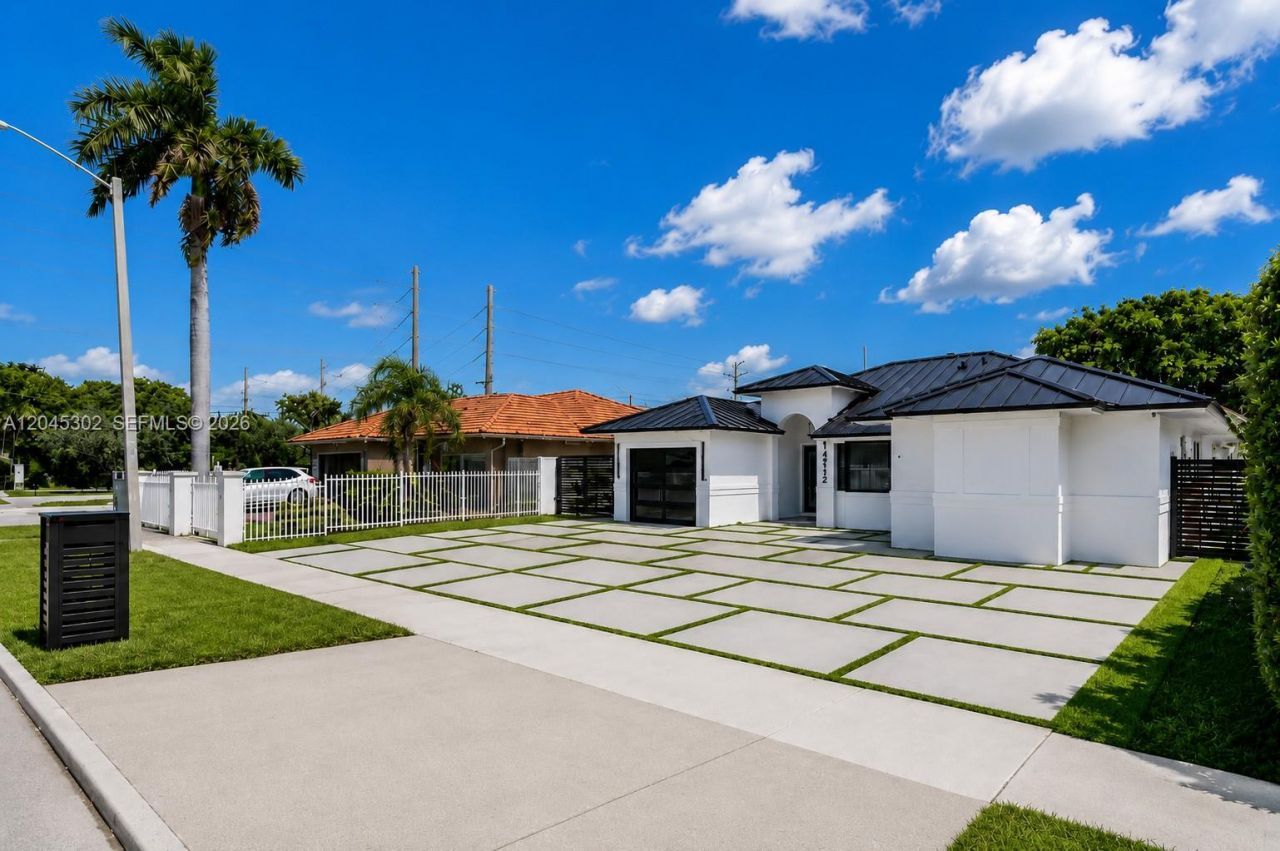 14712 SW 176th Ter , Miami, FL 33187 Photo