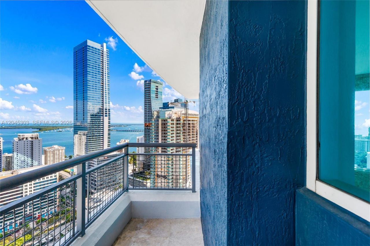 60 SW 13th St , Unit 3200, Miami, FL 33130 Photo