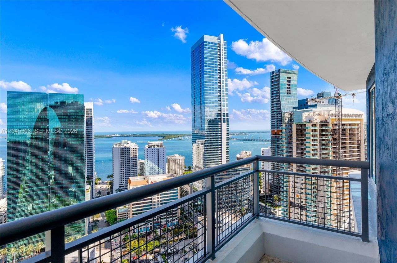 60 SW 13th St , Unit 3200, Miami, FL 33130 Photo