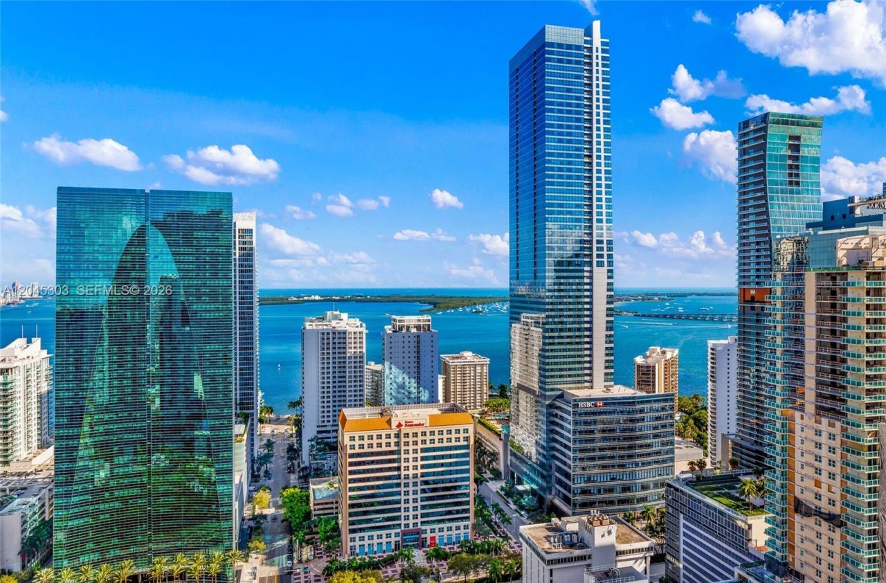 60 SW 13th St , Unit 3200, Miami, FL 33130 Photo