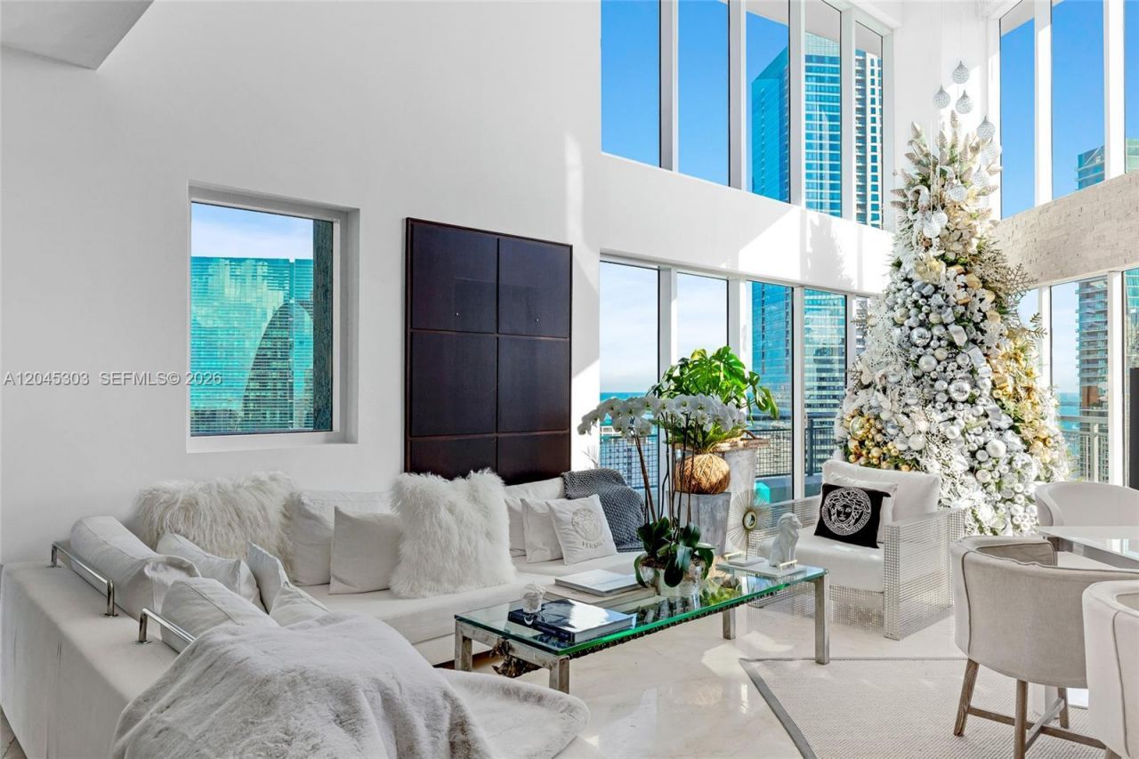 60 SW 13th St , Unit 3200, Miami, FL 33130 Photo