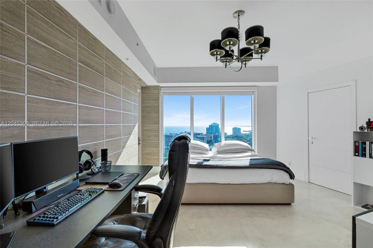 60 SW 13th St , Unit 3200, Miami, FL 33130 Photo