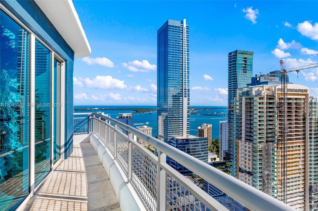 60 SW 13th St , Unit 3200, Miami, FL 33130 Photo