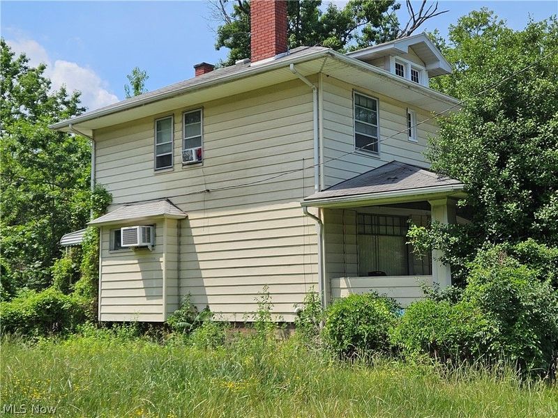 12414 Forest Grove Avenue, Cleveland, OH 44108 Photo 3