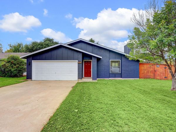 6300 Capriola DR, Austin, TX 78745