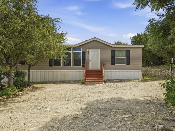 327 Lost Antler Dr, Canyon Lake, TX 78133