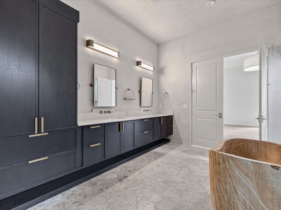 Property Image 80