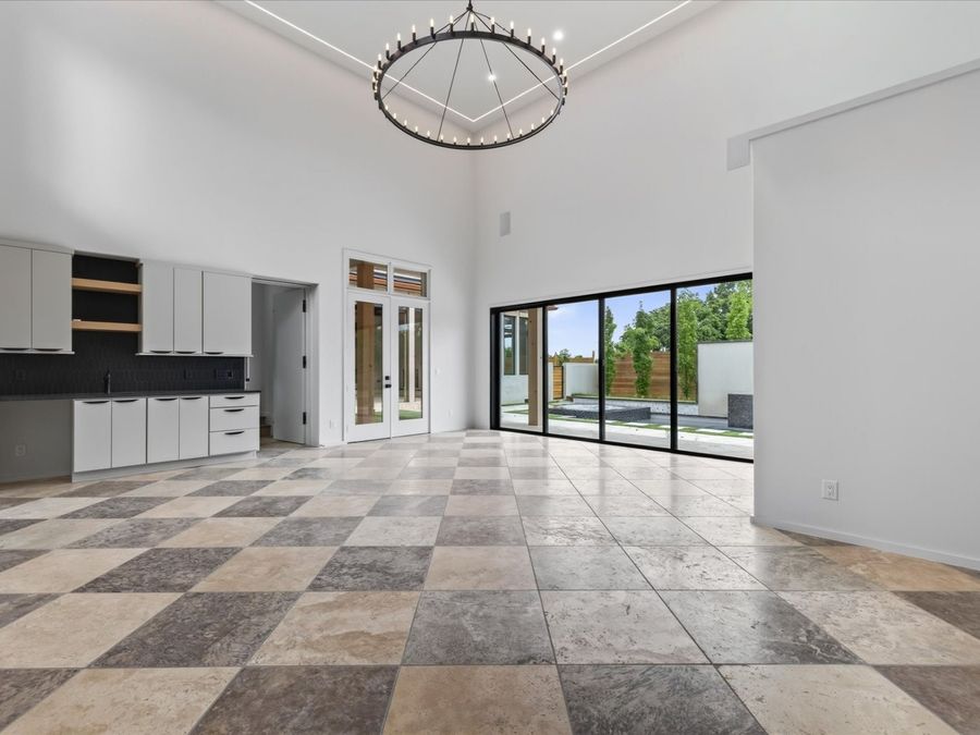 Property Image 90
