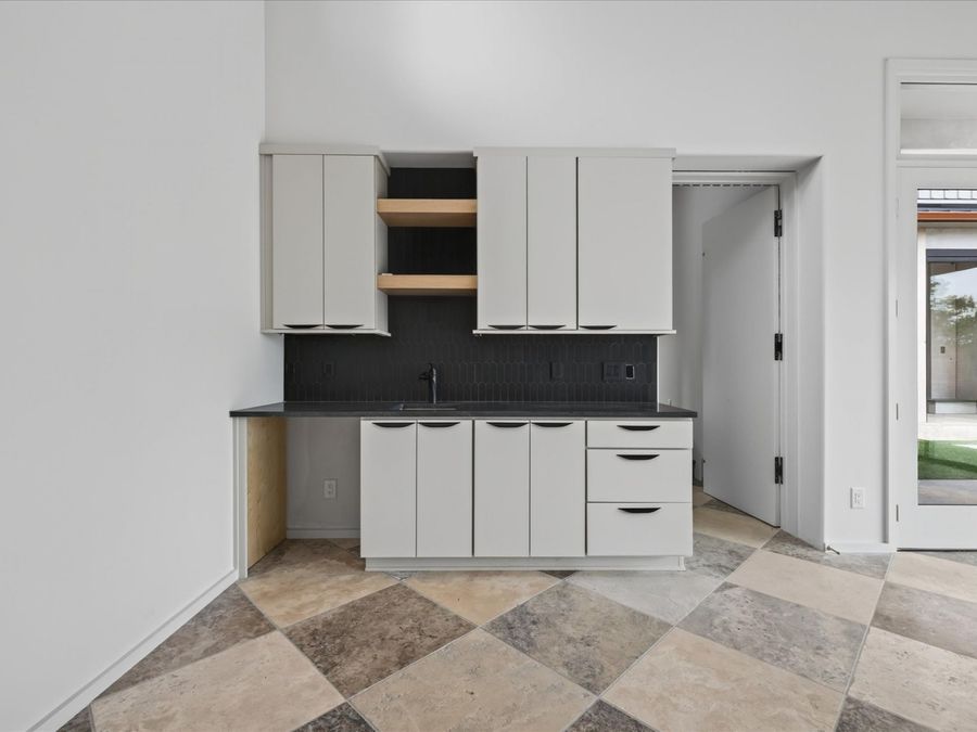 Property Image 91