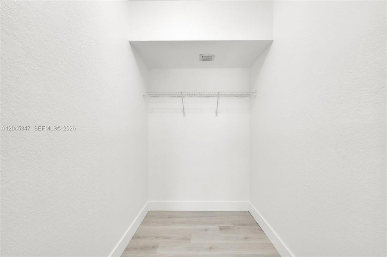 36 NW 6th Ave, Unit 601, Miami, FL 33128 Photo