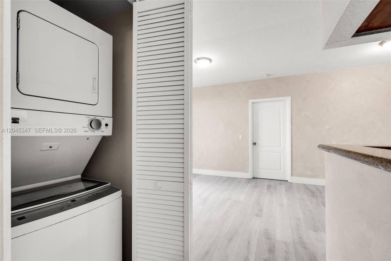 36 NW 6th Ave, Unit 601, Miami, FL 33128 Photo