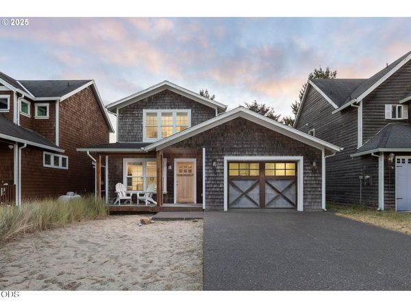 6415 Dory Pointe Loop, Pacific City, OR 97135
