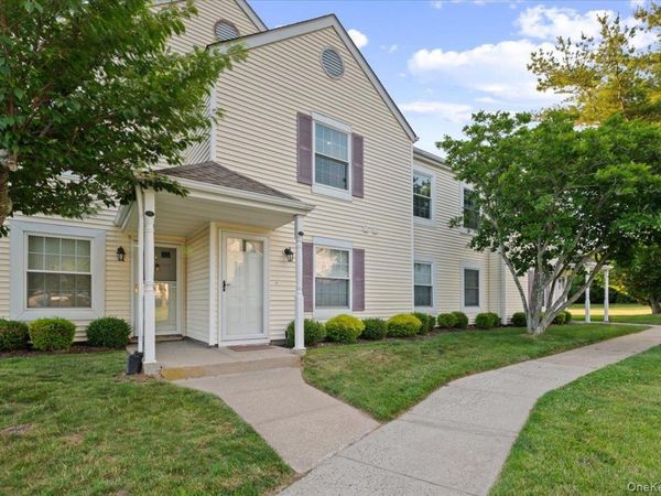 80 Fairview Circle , Middle Island, NY 11953