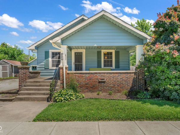 921 Walnut Street, Franklin, IN 46131