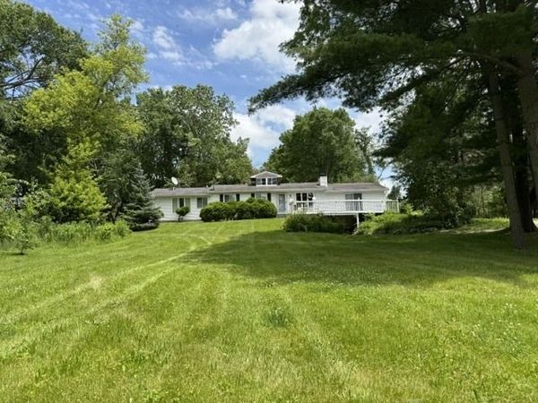 19903 Mcguire Road, Harvard, IL 60033