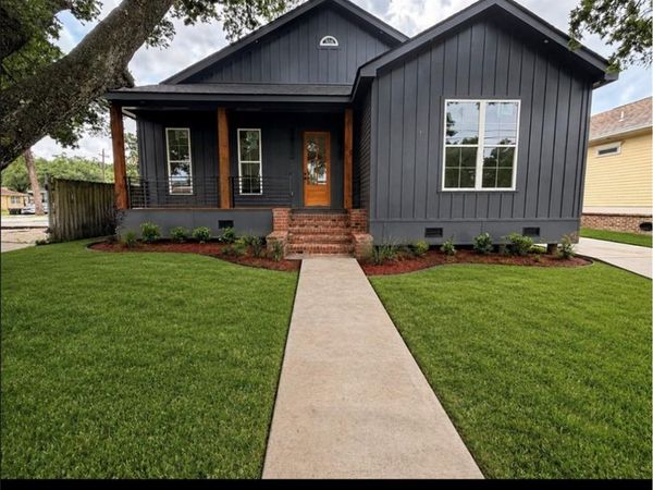 4810 GALAHAD Drive, New Orleans, LA 70127