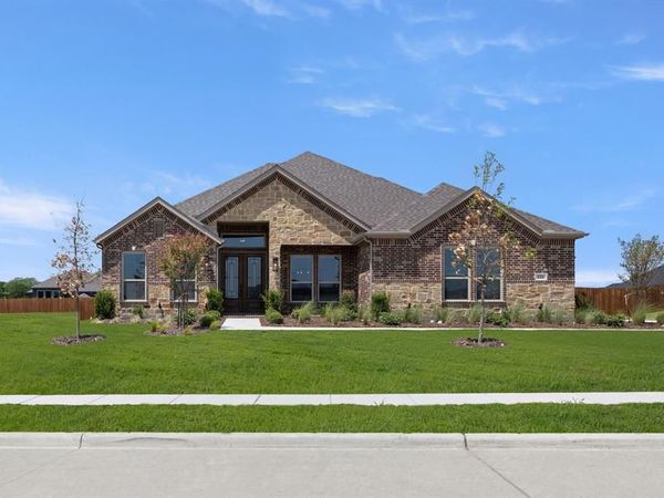 221 Penrose Drive, Ovilla, TX 75154