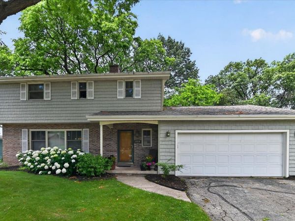 2910 Ravine Drive, Middleton, WI 53562