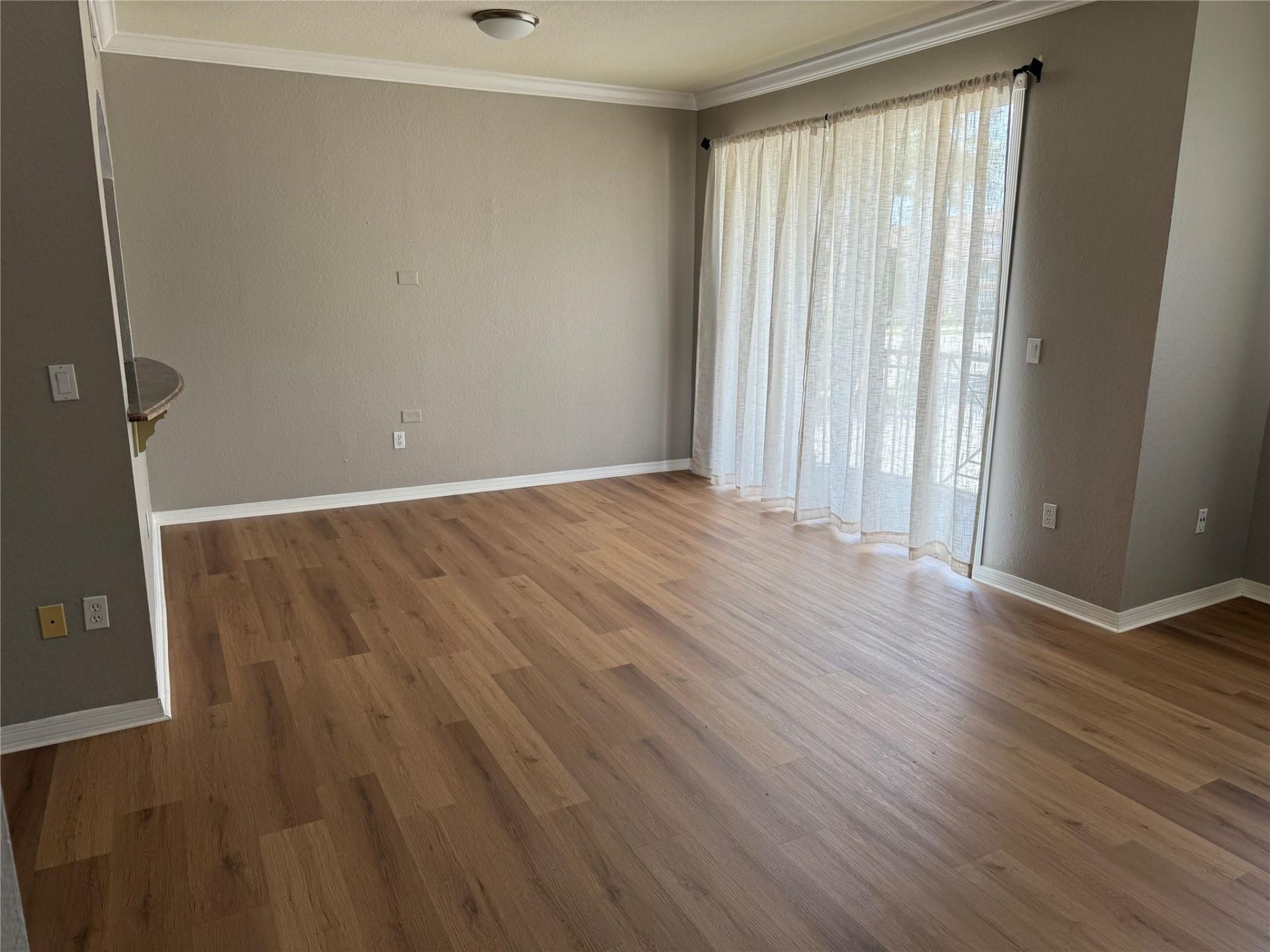 8930 W Flagler Street, Unit 215, Miami, FL 33174 Photo