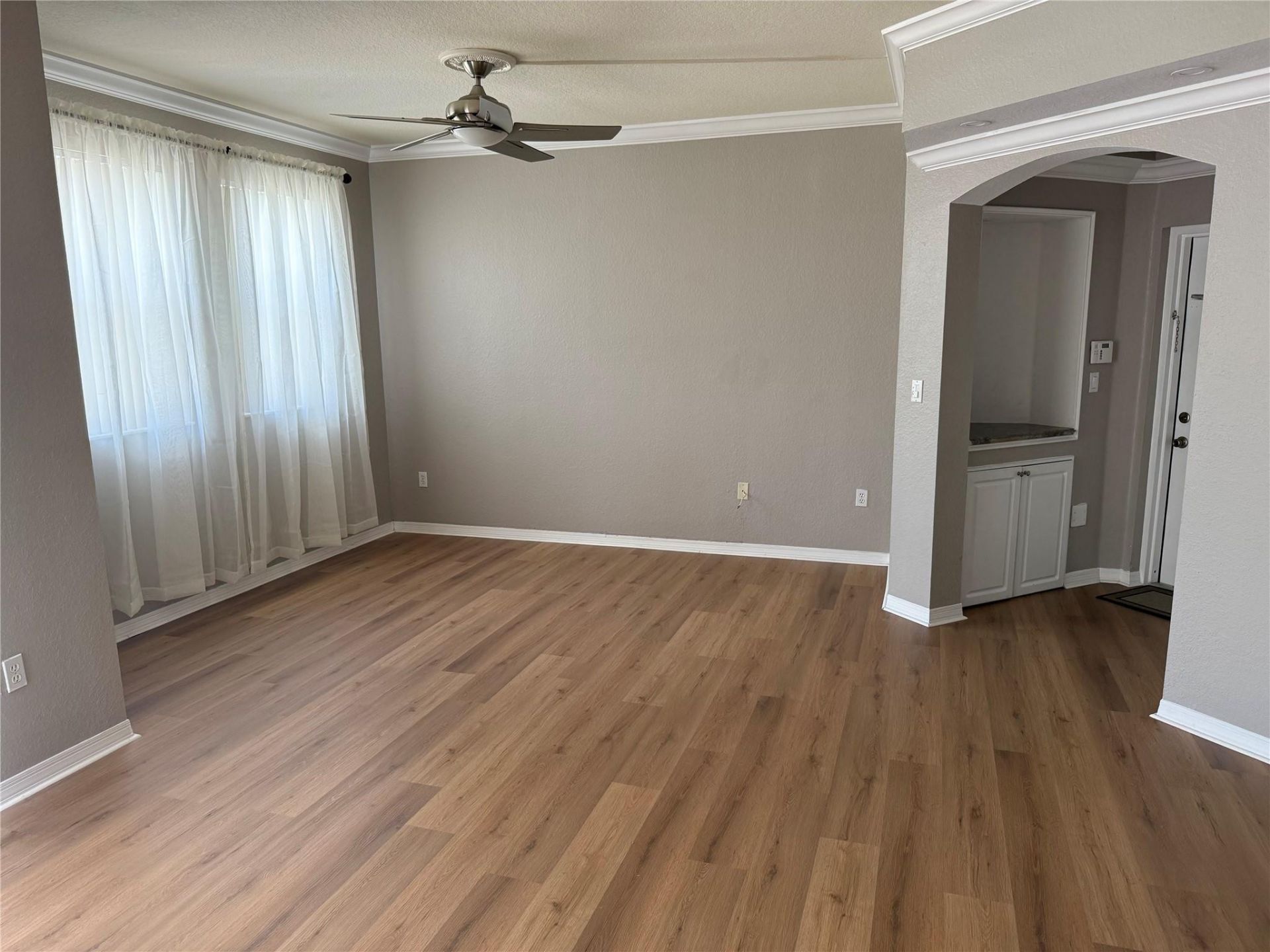 8930 W Flagler Street, Unit 215, Miami, FL 33174 Photo