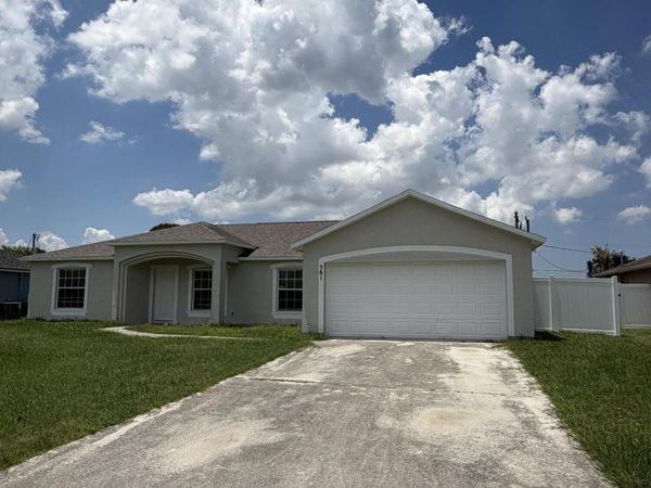 581 NW Goldcoast Avenue, Port St. Lucie, FL 34983