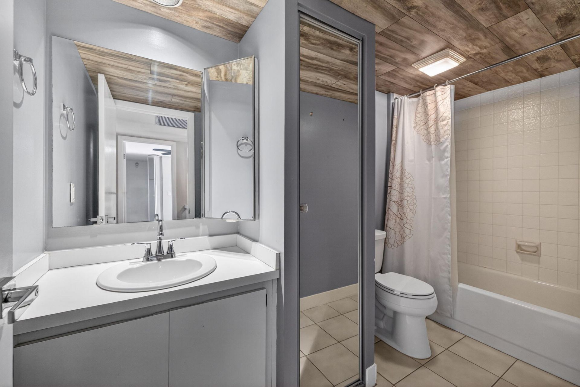 5612 SE Riverboat Drive, Unit 104, Stuart, FL 34997 Photo