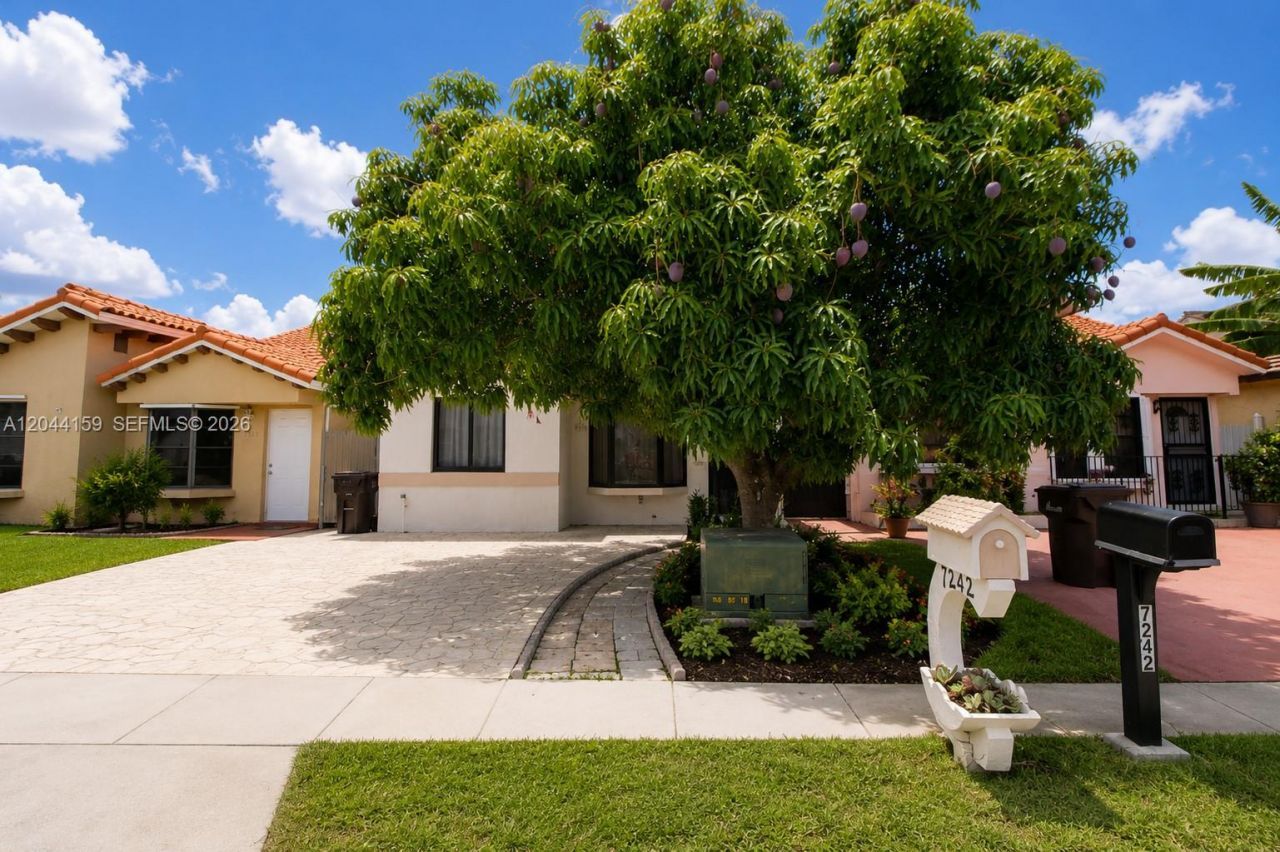7232 W 29th Way , Hialeah, FL 33018 Photo