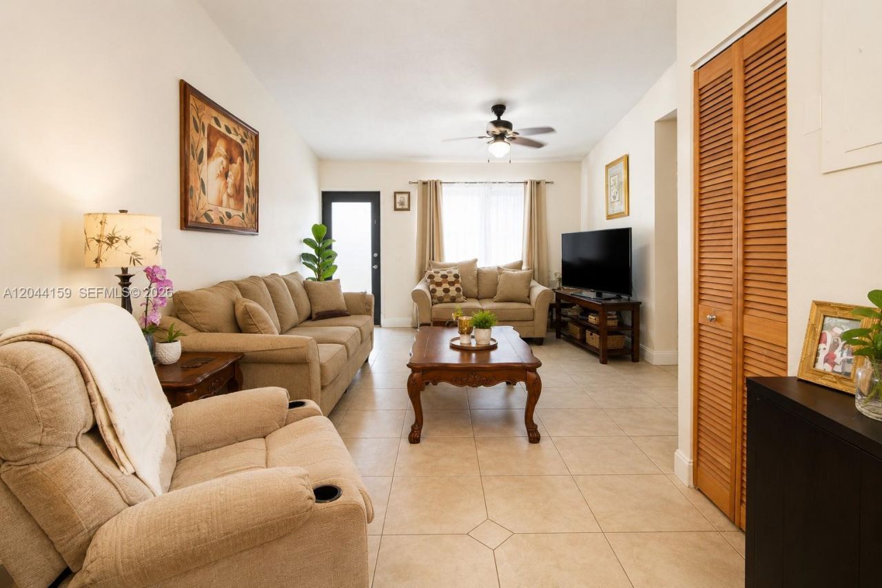 7232 W 29th Way , Hialeah, FL 33018 Photo