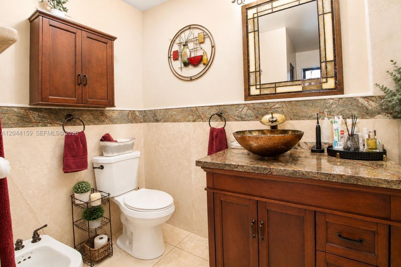 7232 W 29th Way , Hialeah, FL 33018 Photo