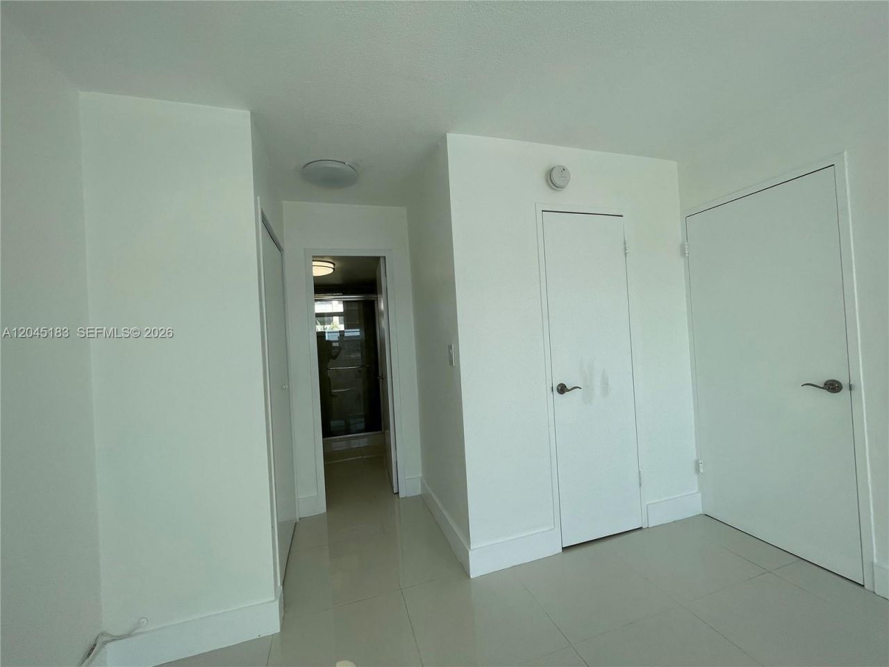 220 Kings Point Dr , Unit 502, Sunny Isles Beach, FL 33160 Photo