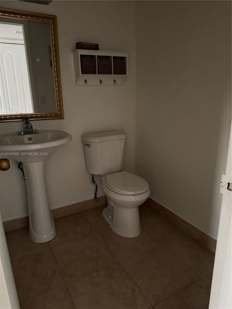 9390 W Flagler St , Unit 224C, Miami, FL 33174 Photo