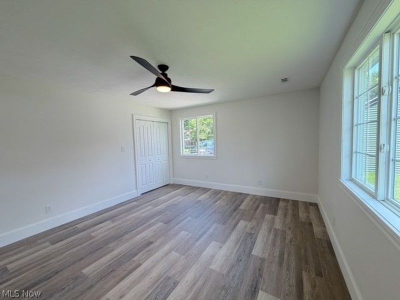 131 W 10th Street, Uhrichsville, OH 44683 Photo 12