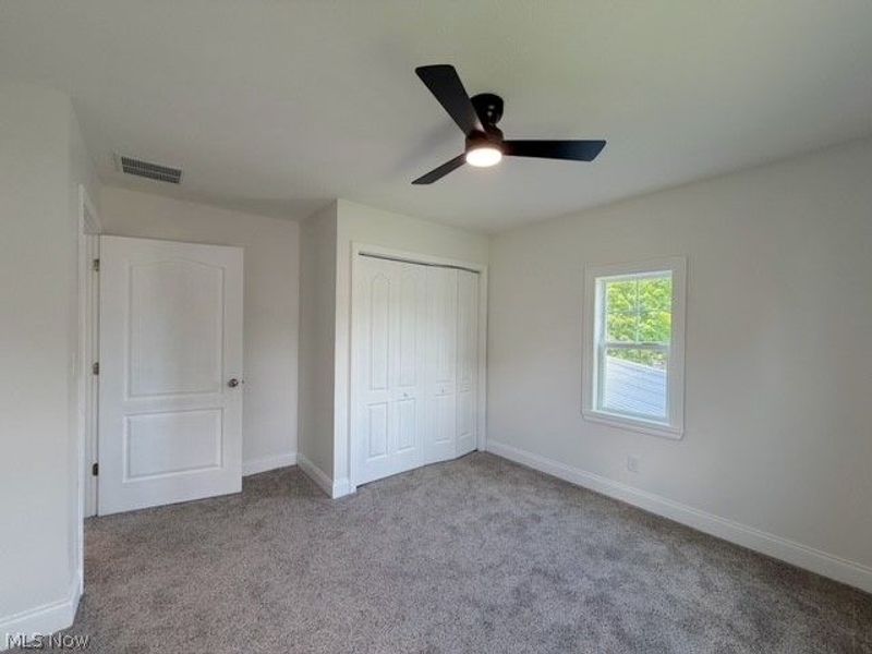 131 W 10th Street, Uhrichsville, OH 44683 Photo 20