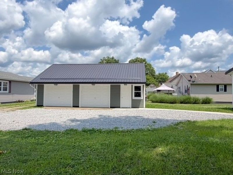 131 W 10th Street, Uhrichsville, OH 44683 Photo 27