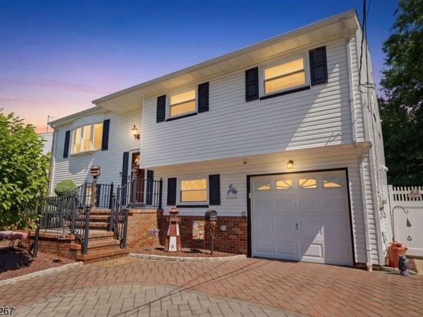 62 Pinho Ave, Carteret, NJ 07008