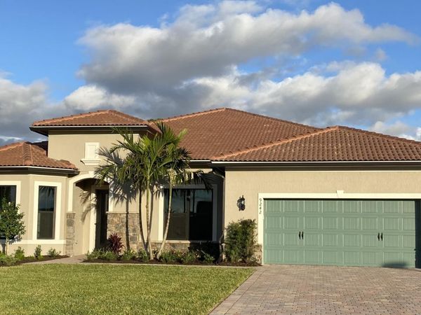 9242 Balsamo Drive, Palm Beach Gardens, FL 33412